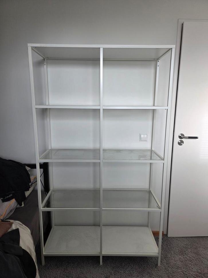 Ikea Vittsjo Stellingkast Wit/Glas - Zo Goed Als Nieuw, Huis en Inrichting, Kasten | Stellingkasten, Zo goed als nieuw, Ophalen