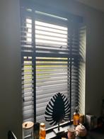 Zwarte houten jaloezieën, Huis en Inrichting, Stoffering | Gordijnen en Lamellen, Ophalen of Verzenden, Zo goed als nieuw, Zwart