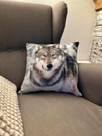 Kussenhoes met wolf  45x45cm - Handgemaakt, Huis en Inrichting, Woonaccessoires | Kussens, Ophalen of Verzenden, Nieuw, Grijs