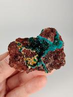 Dioptaas met mimetiet, Ophalen of Verzenden, Mineraal