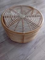 Rotan salontafel met glasplaat 65 cm., Ophalen, Gebruikt, Rond, Riet