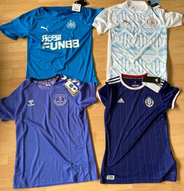 Voetbalshirts - maat s/xs nieuw met kaartje - los of als set beschikbaar voor biedingen