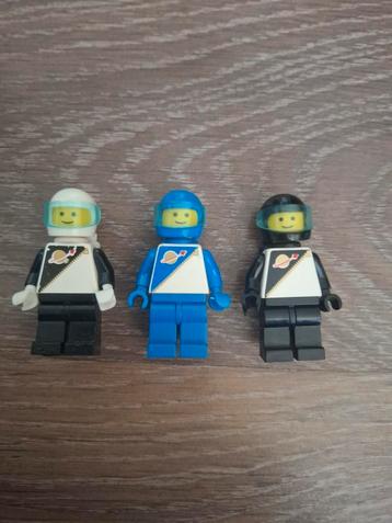 Lego vintage minifiguren beschikbaar voor biedingen