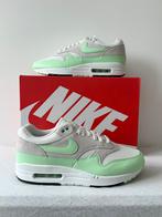 Nike Air Max 1 Essential Vapor Green (EU 43 & 44,5), Wit, Nike, Nieuw, Ophalen of Verzenden
