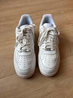 Puntgave Nike air sneakers maat 43, Ophalen of Verzenden, Zo goed als nieuw