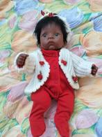 Getinte Aston Drake popje 27 cm groot, Verzamelen, Poppen, Ophalen of Verzenden, Nieuw, Babypop, Levensecht of Reborn