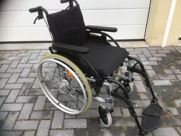 Inklapbare Rolstoel van Breezy , smal model , €99,00. beschikbaar voor biedingen