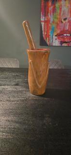 Traditionele Marokkaanse houten vijzel, Ophalen, Gebruikt