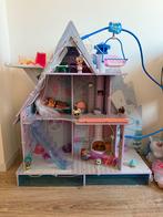 LOL Winterhuis incl. 7 Poppen, Kinderen en Baby's, Ophalen of Verzenden, Gebruikt, Poppenhuis