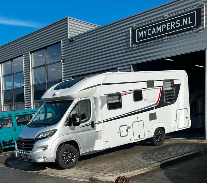Bürstner Lyseo Privilège C1, Caravans en Kamperen, Campers, Bedrijf, tot en met 4, Half-integraal, Bürstner, Fiat, Diesel, Handgeschakeld