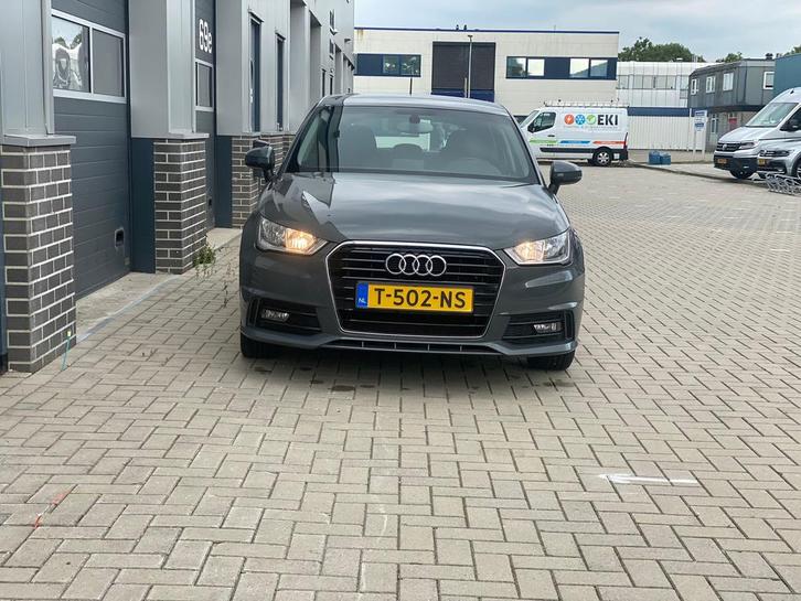 Audi A1 1.0 Tfsi 70KW Sportback 2018 Grijs, Auto's, Audi, Particulier, A1, Airbags, Airconditioning, Alarm, Bluetooth, Centrale vergrendeling
