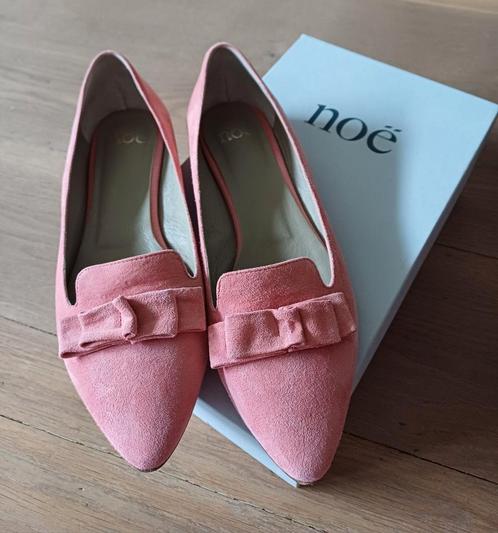 Prachtige loafers van Noë, mt 39, Kleding | Dames, Schoenen, Zo goed als nieuw, Sandalen of Muiltjes, Roze, Ophalen of Verzenden