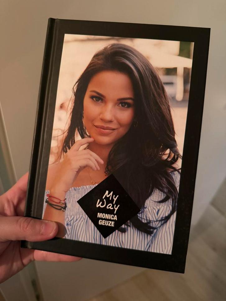 Monica Geuze - My way, Boeken, Mode, Zo goed als nieuw, Mode algemeen, Ophalen of Verzenden