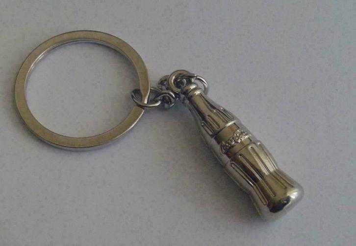 Cola flesje sleutelhanger, Verzamelen, Sleutelhangers, Nieuw, Overige typen, Ophalen of Verzenden
