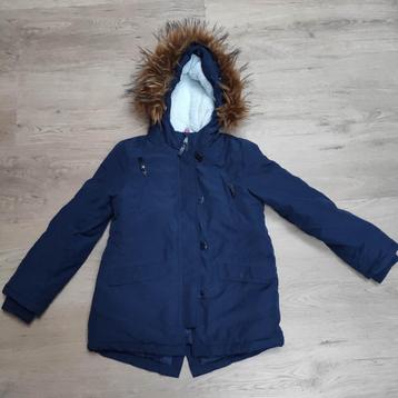 Winterjas meisjes mt 134 beschikbaar voor biedingen