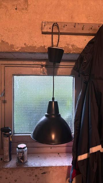hanglamp beschikbaar voor biedingen