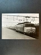 Foto locomotief NS 1158 te Eindhoven (±1978) 12, Verzamelen, Gebruikt, Ophalen of Verzenden, Trein
