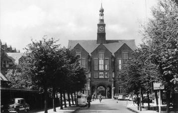 (381-066-021) Leiden Academisch Ziekenhuis beschikbaar voor biedingen