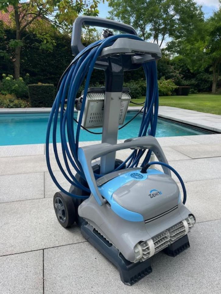 Zwembadrobot Dolphins Zenit 20, Tuin en Terras, Zwembad-toebehoren, Zo goed als nieuw, Overige typen, Ophalen