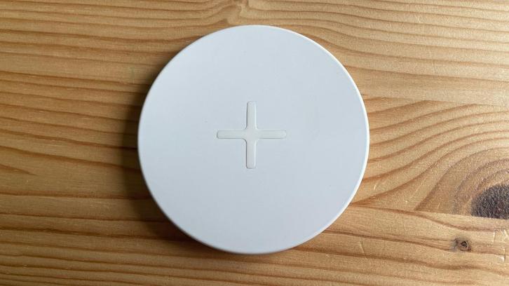 Ikea Livboi draadloze oplader wit, Telecommunicatie, Mobiele telefoons | Telefoon-opladers, Zo goed als nieuw, Ophalen of Verzenden