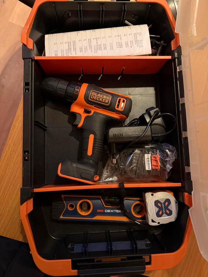 Black & Decker Schroefmachine 10.8V - Zo goed als nieuw!, Doe-het-zelf en Verbouw, Gereedschap | Boormachines, Zo goed als nieuw