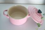 Le Creuset mini stoofpannetje metallic pastel roze, Huis en Inrichting, Overige materialen, Koekenpan of Braadpan, Zo goed als nieuw