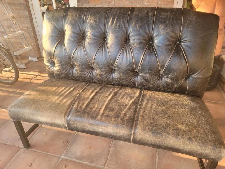 Eetkamerbank zwart 'used' leer!! Gecaptioneerd, 2 jaar oud., Huis en Inrichting, Banken | Bankstellen, Zo goed als nieuw, Rechte bank