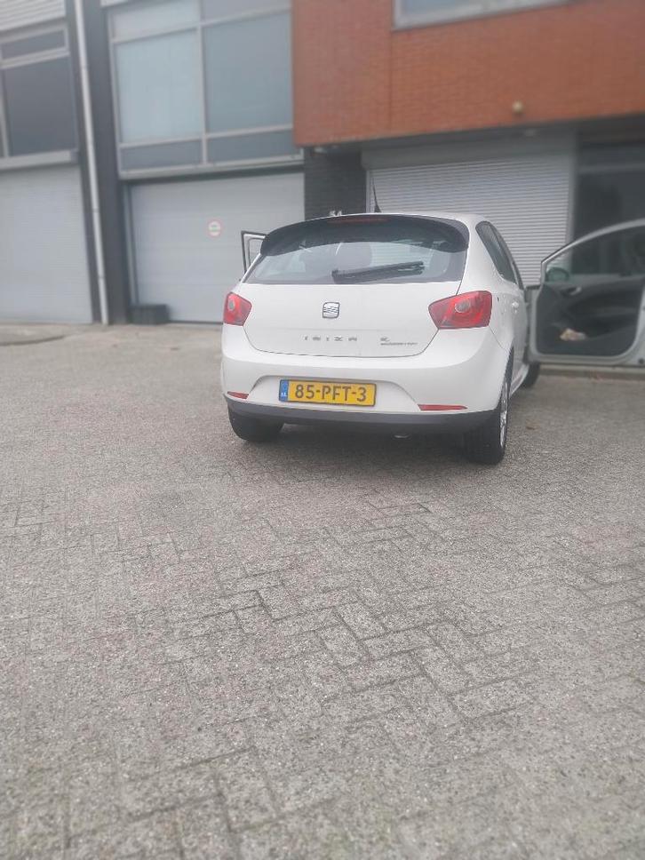 Seat Ibiza 1.2 TDI 55KW Ecomotive 2011 Wit, Auto's, Seat, Bedrijf, Ibiza, ABS, Airbags, Airconditioning, Android Auto, Bluetooth