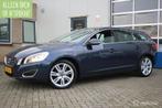 Volvo V60 2.0T Momentum AUTOMAAT/ECC/NAVIGATIE/TREKHAAK/NAP, Auto's, Euro 5, 4 cilinders, Blauw, Origineel Nederlands