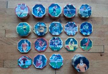 134 Flippo s van voetbalspelers + 3x Ronaldo pvs : als set   beschikbaar voor biedingen