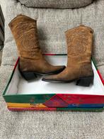 Nieuwe Lazamani laarzen maat 38, Kleding | Dames, Schoenen, Hoge laarzen, Bruin, Nieuw, Ophalen of Verzenden