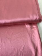 Carnavalsstof rose, Hobby en Vrije tijd, Stoffen en Lappen, 120 cm of meer, Ophalen of Verzenden, Polyester, Nieuw