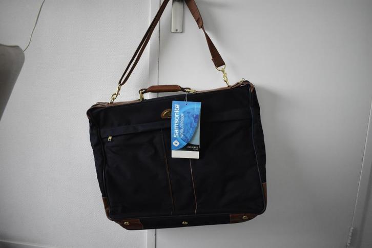 Samsonite garment bag reistas 250 series Rhapsody, Sieraden, Tassen en Uiterlijk, Tassen | Reistassen en Weekendtassen, Gebruikt
