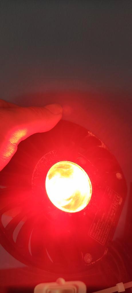 Kessil H80 refugium lamp, Dieren en Toebehoren, Vissen | Aquaria en Toebehoren, Zo goed als nieuw, Verlichting of Verwarming, Ophalen of Verzenden