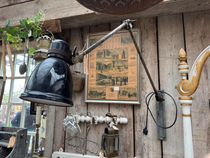 Industriële Wandlamp - Verstelbaar & Werkend, Antiek en Kunst, Antiek | Lampen, Ophalen