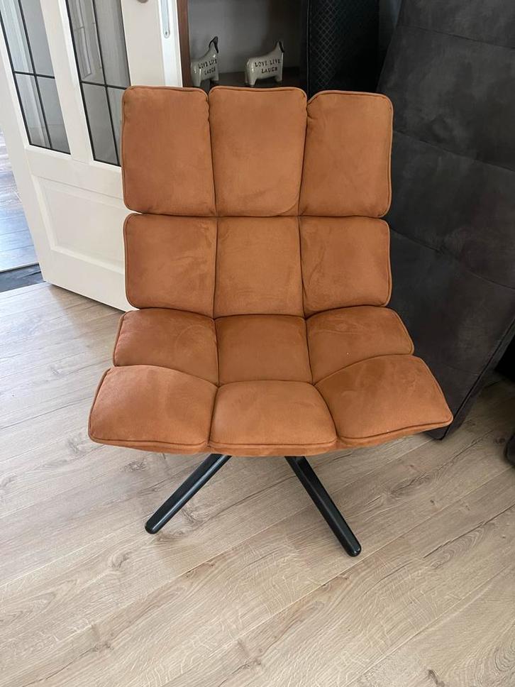 Beige Kunstleren Draaistoel - Zwart Onderstel, Huis en Inrichting, Fauteuils, Gebruikt, 50 tot 75 cm, Minder dan 75 cm, Ophalen