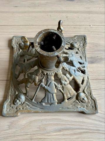Gietijzeren kerstboom standaard vintage kerst antiek beschikbaar voor biedingen