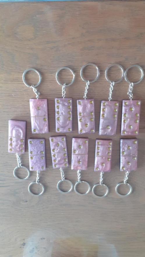 Sleutelhanger met een domino steen, Verzamelen, Sleutelhangers, Gebruikt, Overige typen, Ophalen of Verzenden