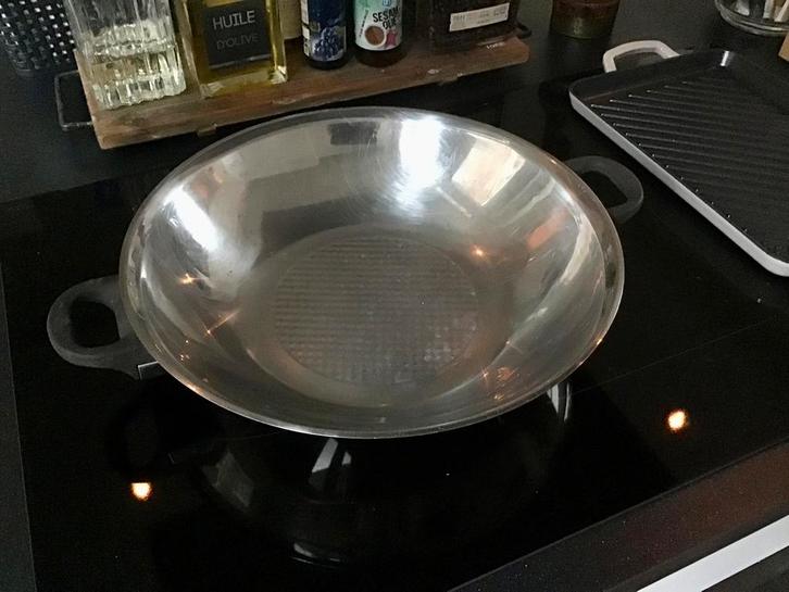 Grote FISSLER Wokpan RVS voor gas, Huis en Inrichting, Keuken | Potten en Pannen, Gebruikt, Wok, Rvs, Ophalen of Verzenden