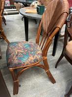 4 Rotan stoelen / 4 eetkamerstoelen - gevlochten rugleuning, Ophalen, Gebruikt, Overige kleuren, Riet of Rotan