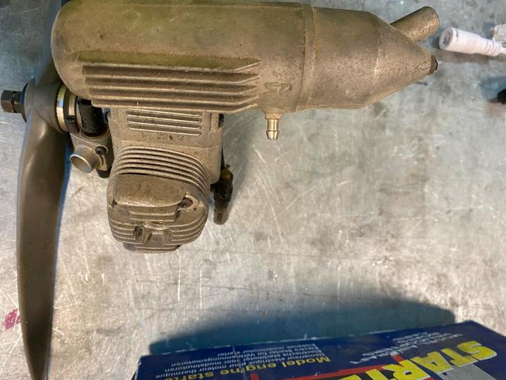 Osc Max Vliegtuigmotor, Hobby en Vrije tijd, Modelbouw | Vliegtuigen en Helikopters, Gebruikt, Vliegtuig, Overige merken, Ophalen of Verzenden