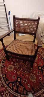 Antiek stoeltje, Ophalen