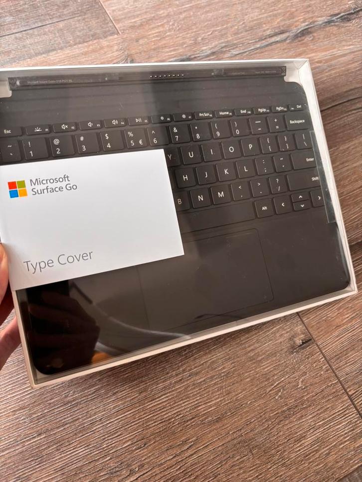 Surface Go Type Cover - Gesealed, Computers en Software, Windows Laptops, Zo goed als nieuw, 10 inch of minder, Ophalen of Verzenden