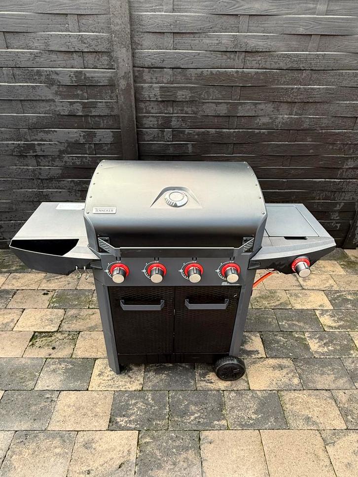 Zeer mooie tenneker t4 met zeibrander, Tuin en Terras, Gasbarbecues, Gebruikt, Ophalen