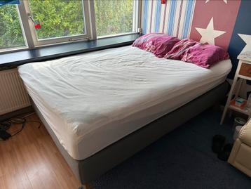 IKEA boxspring twijfelaar 140x200 beschikbaar voor biedingen