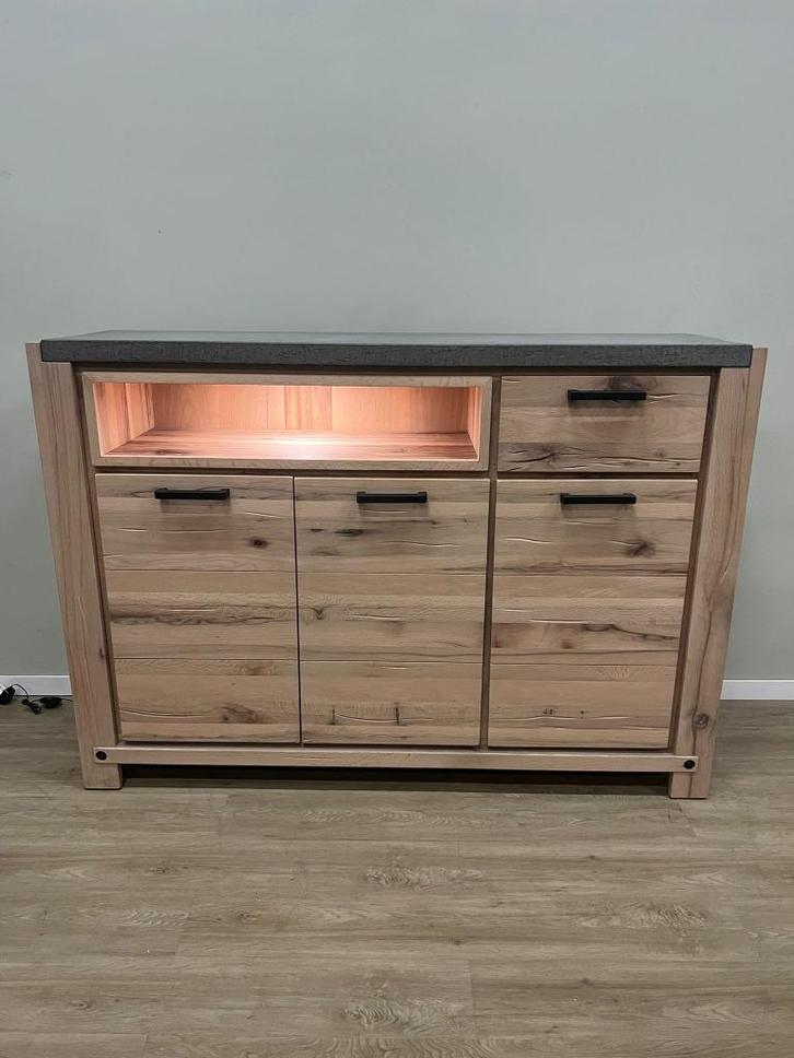 Maitre dressette van Henders en Hazel nu €799,-, Huis en Inrichting, Lampen | Vloerlampen, Nieuw, Minder dan 100 cm, Hout, Metaal