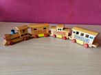 Vintage retro houten circus trein met drie wagons, Ophalen of Verzenden, Gebruikt, Duw- of Trekspeelgoed
