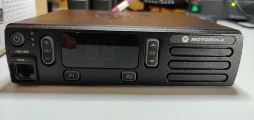 Motorola DM1400E Enhanced Analoog UHF Mobilofoon 25watt ZGAN, Telecommunicatie, Zenders en Ontvangers, Zo goed als nieuw, Zender en Ontvanger
