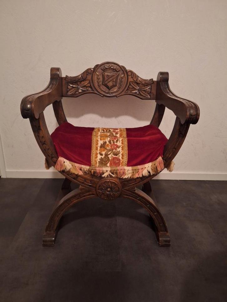 Antieke Savonarola Stoel, Antiek en Kunst, Antiek | Meubels | Stoelen en Banken, Ophalen