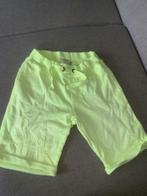 Name-it 122 short soft neon geel korte broek vlekken, Broek, Gebruikt, Verzenden, Name IT